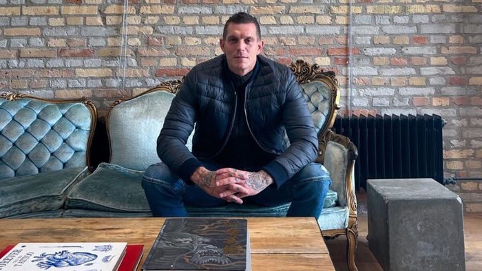 Milionarul din fotbal a ajuns să curețe canalizări. A investit în două afaceri: tatuaje și vidanje