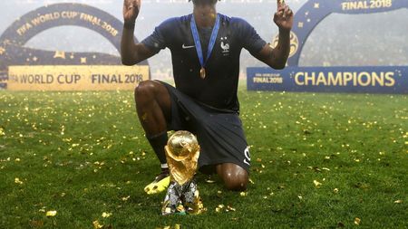 "Poate face orice dorește cu părul lui". Pogba a răbufnit cu medalia de campion mondial la gât: "Unde sunteți acum?"
