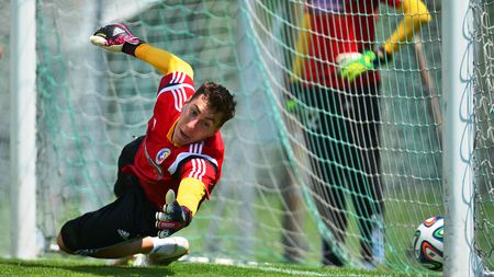 Pantilimon ar petrece... dar după Finlanda și Feroe: "Merităm să ajungem la Euro, dar să câștigăm cele două meciuri"