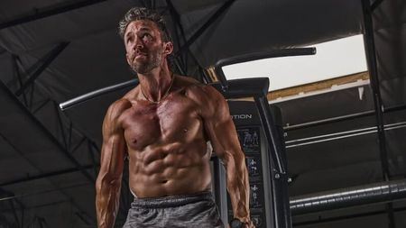 A murit la 38 de ani, în timp ce încerca să-l slăbească 45 de kilograme în 200 de zile pe un bărbat, într-un concurs cu 200.000 de euro premiu