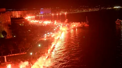 Cum au sărbătorit fanii lui Aris centenarul clubului: spectacol pirotehnic incredibil la Salonic