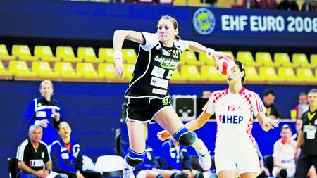 Cea mai bună handbalistă de la HCM Baia Mare joacă la Oltchim!