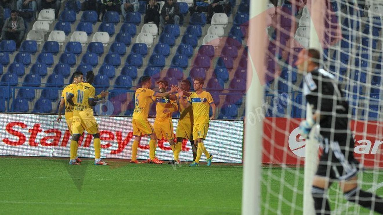 Mustivar, fericit după calificarea în optimile Cupei: "Ne stă gândul și la campionat, trebuie să ne luptăm și pentru titlu!"