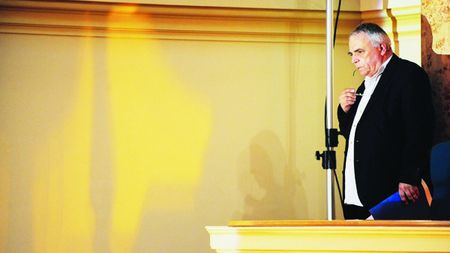 "De la aur am ajuns din nou la bronz"