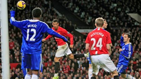 VIDEO Man United a "plagiat" cornerul genial de la AS Roma!