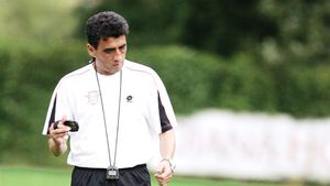 Multinaționala, antrenată de un rapidist?