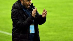 Ilie Poenaru și-a dat acordul să meargă la FCSB: „Nu vor fi probleme cu Becali!” Dialog în direct cu Ion Crăciunescu: „Fac pariu că o să semnați!”