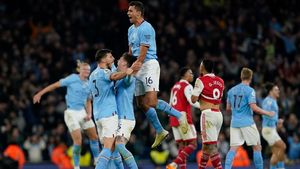 Manchester City a câștigat derby-ul etapei în Premier League, scor 4-1 cu Arsenal, iar acum se îndreaptă către cucerirea celui de-al treilea titlu consecutiv