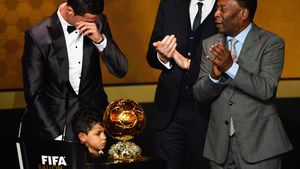 Îi vor da și un bonus? :) Reacția celor de la NIKE după ce Ronaldo a luat Balonul de Aur