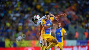 Derby în tribune, încrâncenare pe teren. Rapid a obținut un punct prețios pe Ilie Oană