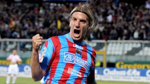 "Nu va afla nimeni!" Cum a încercat Maxi Lopez să cucerească o prezentatoare tv - FOTO