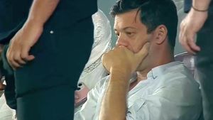 Minoritarul Victor Angelescu, într-o ipostază cum nu a mai fost văzut vreodată! Ce nu s-a dat, în direct, la TV, dar a fost filmat pe stadionul Giulești!