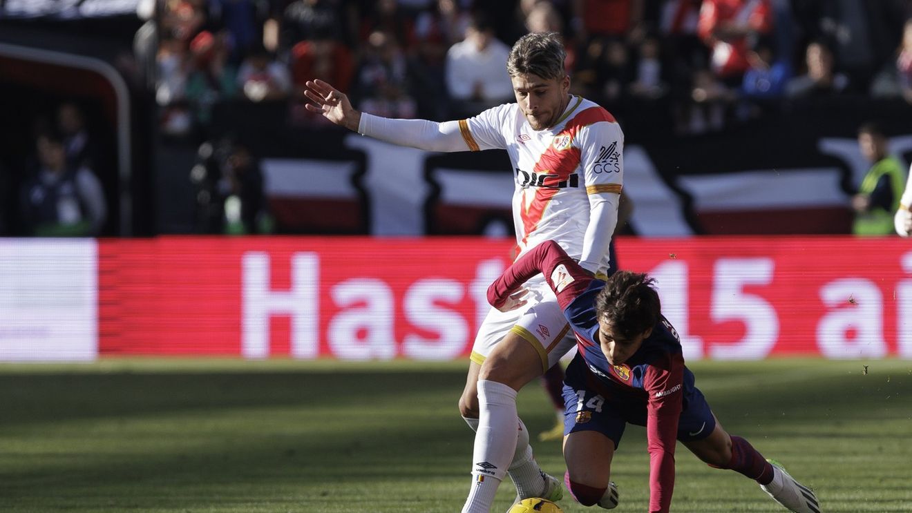 Andrei Rațiu semnează cu FC Barcelona! Catalanii anunță transferul imediat al românului