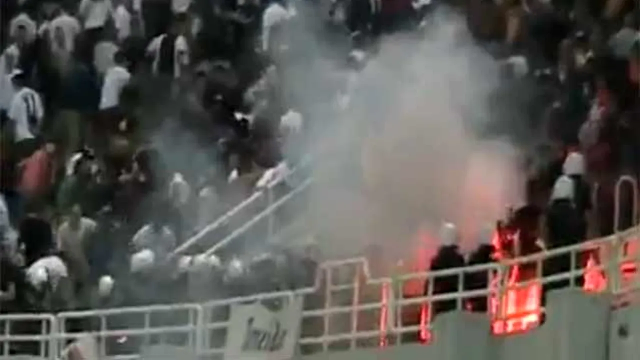 VIDEO Incidentele provocate de fanii lui Hajduk la Atena