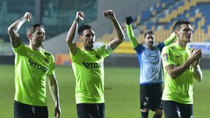 Cum ar putea CFR Cluj să ajungă în grupele Ligii Campionilor. „Dan Petrescu știe acest lucru!” | VIDEO EXCLUSIV ProSport LIVE