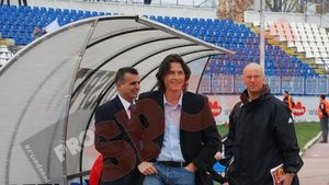 Napoli:**  "Dacă ar fi mâine meciul din nou, aș schimba șase jucători"