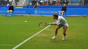 Planurile pe termen scurt ale Simonei: "Sezonul de iarbă este foooarte departe pentru mine". Revedere cu Wozniacki înainte de Wimbledon? Cahill: "Așa ne pregătim!"