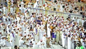 Practici INCREDIBILE la clubul lui Olăroiu și Rădoi!** Arabii au găsit o rețetă UNICĂ‚ pentru a UMPLE stadioanele! Fanii sunt în DELIR