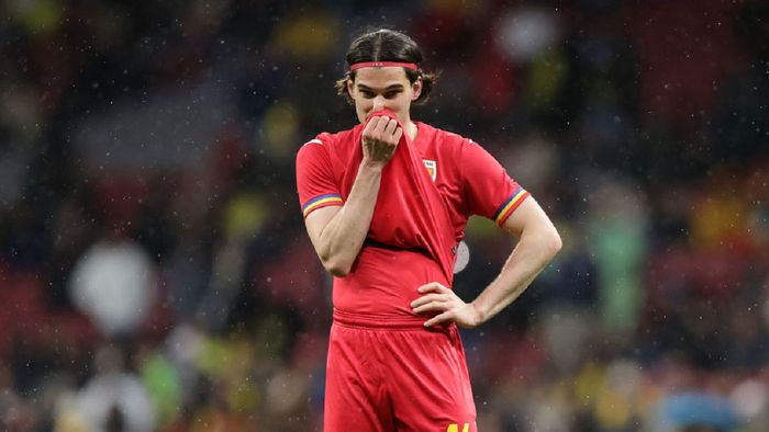 Un fotbalist face dezvăluiri despre situația lui Ianis Hagi. Ce se întâmplă în vestiar cu românul și alți doi colegi de-ai săi