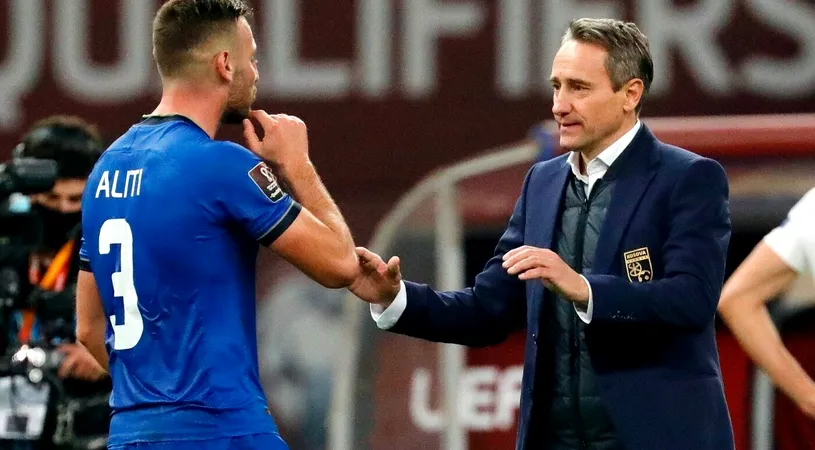 „Tricolorii”, spionați chiar din Superliga înaintea meciului crucial cu Kosovo! Selecționerul nu s-a ferit: „Am toate informațiile în telefon”. Cine sunt „iscoadele”