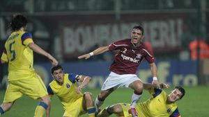 De ce nu e Ghencea o variantă pentru Rapid:** "Ar trebui să aducem un  preot să curețe locul"