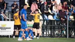 A dat gol în Liga 3 la 14 ani! Jucătorul care a devenit ”cel mai tânăr marcator al țării din Liga 3”: ”Acesta este doar începutul carierei mele”