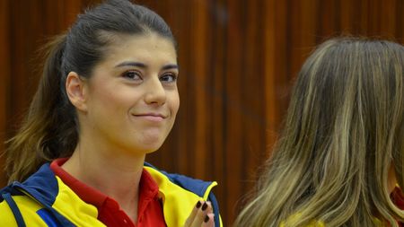 Cîrstea a jucat până la urmă în Fed Cup, dar la dublu! Desfășurarea bizară a meciului + reacția Soranei: "De 14 ani joc pentru România..."