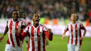 Torje și Papp, martori la demonstrația de forță a lui Robinho! Brazilianul a făcut spectacol în tricoul lui Sivasspor, în ultima etapă din Turcia