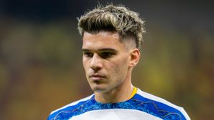 Ianis Hagi, reacție după moartea lui Emeric Ienei: „Știu povești de la tata”