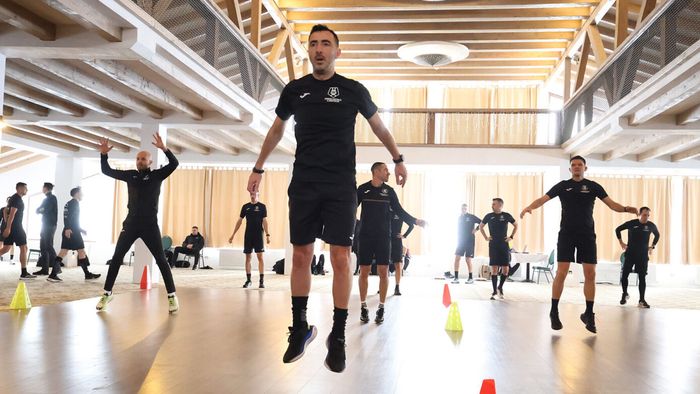Arbitrii din Superliga n-au mai dat testele fizice dintr-un motiv incredibil! Ce s-ar fi întâmplat la Cheile Grădiștei