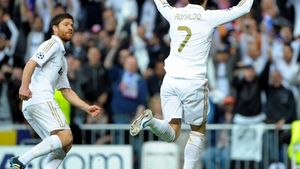 Ronaldo: "Am scris o mică parte din istoria Primerei!"** Cea mai proastă veste pentru Messi și Barcelona: "Vreau să semnez pe 10 ani cu Real Madrid!"