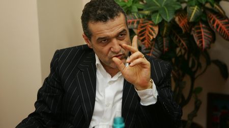 Becali acuză:** "Voi, românii, v-ați vândut lui Paszkany!"