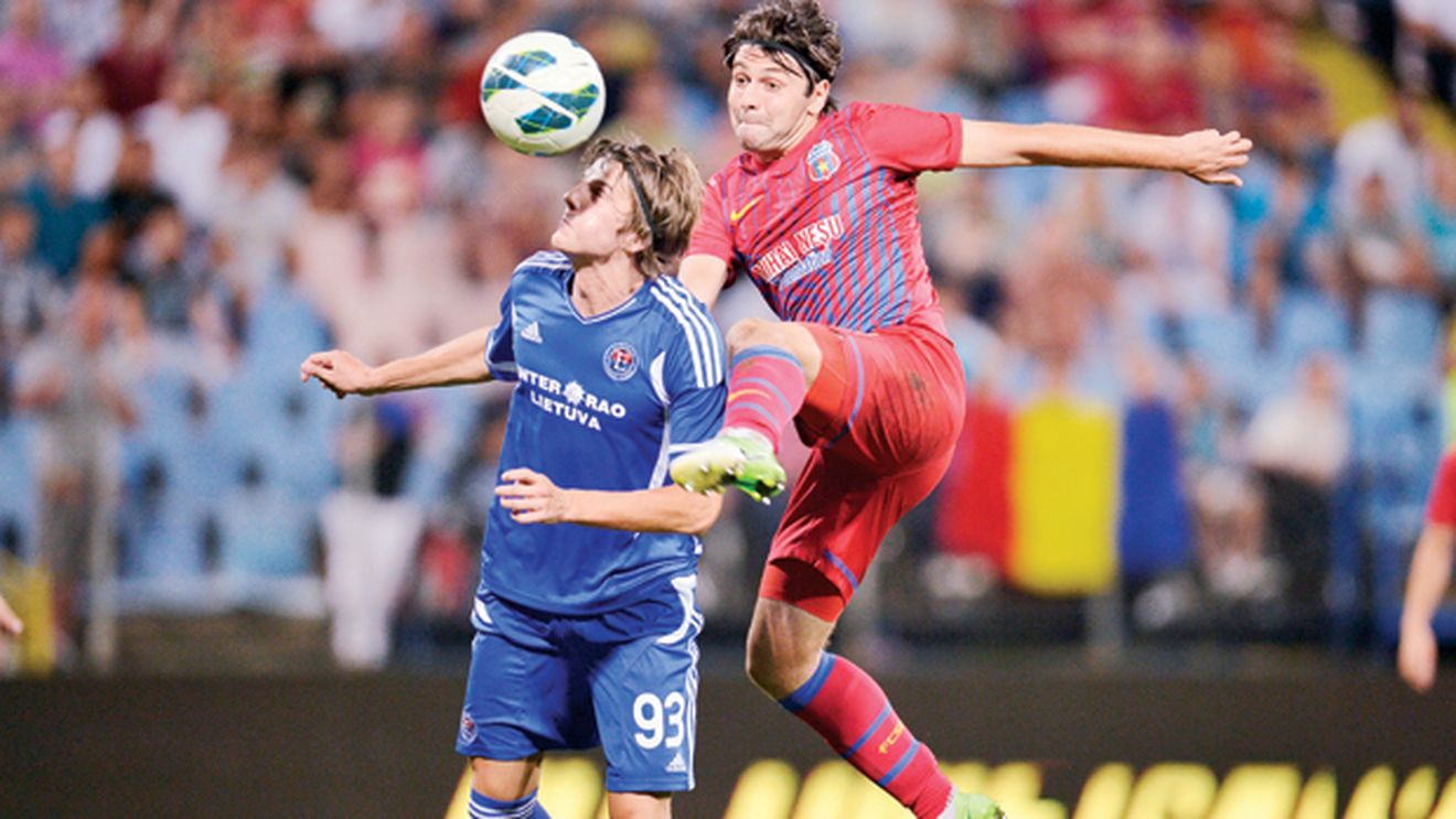 Cu Rusescu la ATAC!** Cinci jucători ai Stelei, în echipa probabilă a României, cu Estonia! Vezi '11'-le gândit de Piți