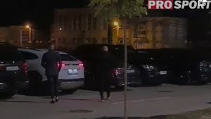 Adrian Mititelu jr. n-a mai rezistat la final de derby! În minutul 80, a demarat în trombă cu limuzina de sute de mii de euro | VIDEO EXCLUSIV