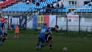 Ca pe timpul comunismului! Jiul Petroșani își cenzurează suporterii după plecările greilor Andrei Blejdea și Albert Voinea