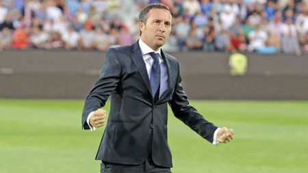 Managerul Stelei, pus la zid de o legendă a clubului:** "Nu țin minte să fi fost un conducător care să îmbrățișeze astfel de atitudine și comportament"