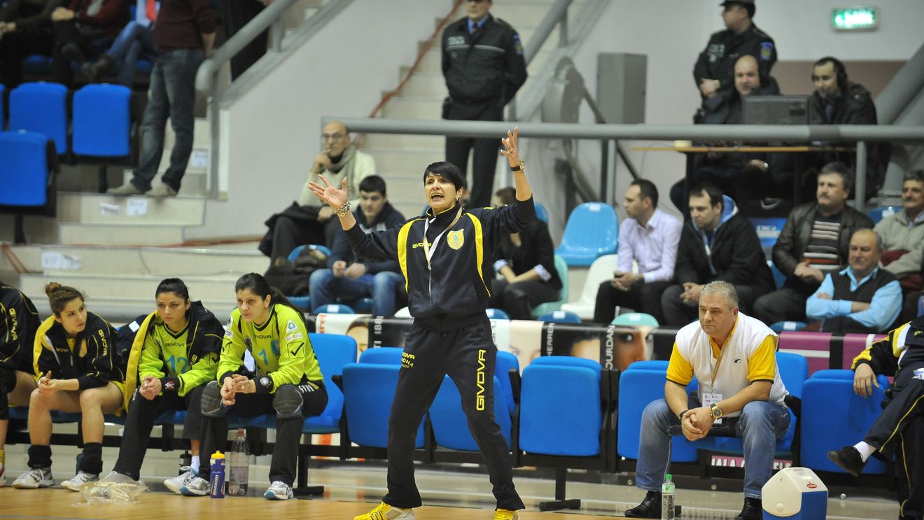 Au avut bagajele făcute, dar s-au întors din drum. Victoria împotriva Oltchimului din Cupă a luat prin surprindere și echipa Brașovului