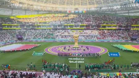 Cadoul incredibil pe care l-au primit antrenorii români în Qatar, țara gazdă a Cupei Mondiale 2022! „Ne-au dat o sticlă"