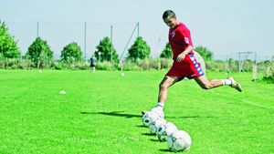 Moda repatrierilor continuă la Dinamo!** Vezi pe cine vrea Andone