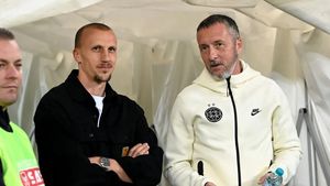 Dezvăluiri despre situația actuală a lui Vlad Chiricheș. Meme Stoica îi propusese să se retragă și să devină oficial la FCSB, iar Gigi Becali explică simplu ce se întâmplă cu fostul căpitan al naționalei: „Om de mare caracter! Dacă va reveni, ne bucurăm”. VIDEO