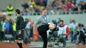 Reghecampf: "Sunt dezamăgit că am terminat pe locul doi!" Ce spune despre transferurile pe care le va face în vară 