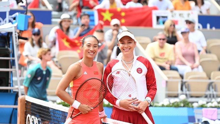 „Sunt o grămădă de povești controversate despre ea, spuse în vestiar”. Donna Vekic, atac incredibil împotriva chinezoaicei Zheng Qinwen, după ce asiatica a luat medalia de aur la Jocurile Olimpice