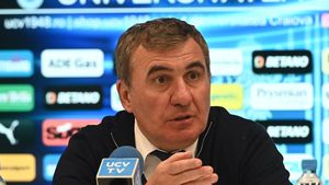 Gică Hagi a vorbit despre plecarea de la Farul: „Nu stă într-un antrenor! Mâine poate să facă altul mai bine ca mine”