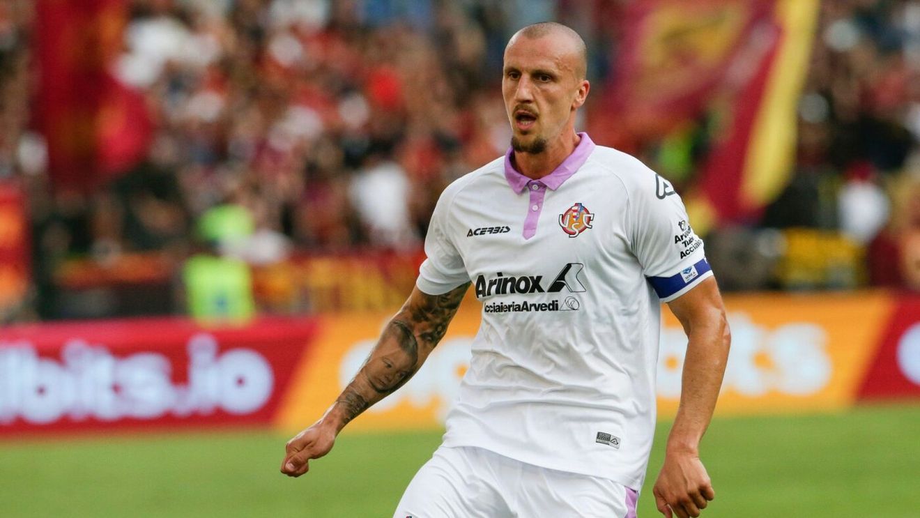 Ce notă i-au dat italienii lui Vlad Chiricheș după ce românul și-a dat autogol în meciul cu Bologna. Fundașul jucase ultima dată în septembrie