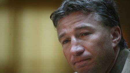 Petrescu: "Avem maxim 15% șanse să ne calificăm"