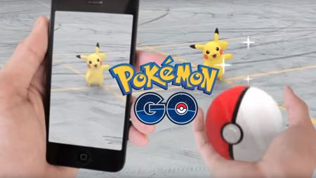 Un fotbalist american, la un pas să fie împușcat pe polițiști pentru că se juca Pokemon Go: "Îi rog pe oameni să fie mai atenți la ce se întâmplă în jurul lor!"
