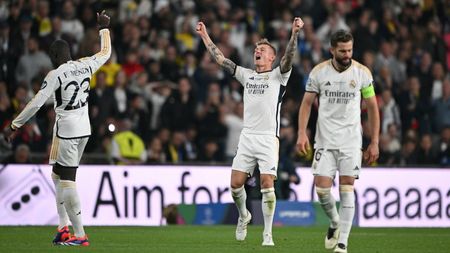 „Este cel mai bun din lume!”. Toni Kroos, reverență în fața vedetei de la FC Barcelona