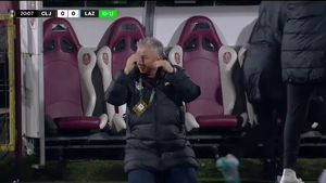 Dan Petrescu, îngenunchiat de Ermal Krasniqi! Faza din CFR Cluj - Lazio care l-a înnebunit pe antrenorul din Gruia | VIDEO