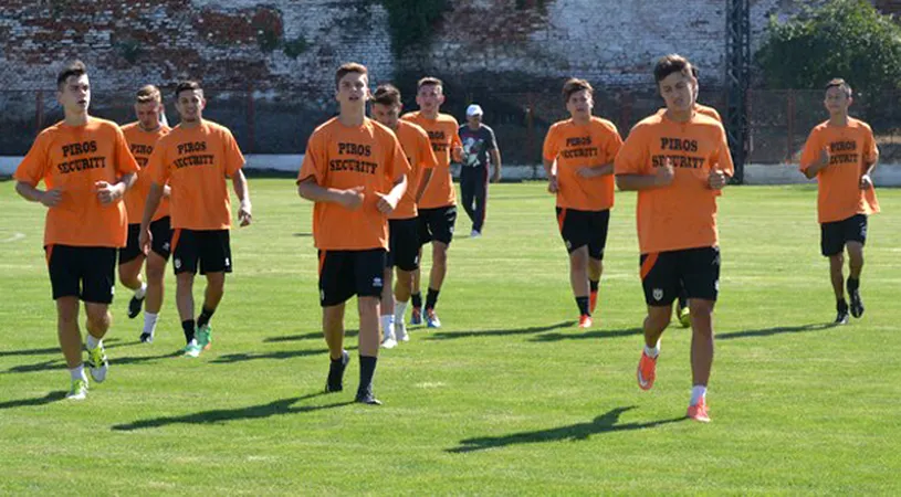 Umilință și în amical pentru Șoimii.** Pâncotanii au fost surclasați de puștii de 16 ai UTA-ei