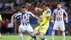 Un exemplu de urmat!** Liviu Antal și-a deschis școală de fotbal la Cluj! "Momentan deținem trei grupe de copii"